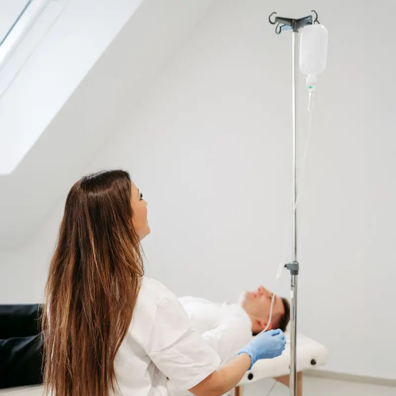 Infusionstherapie im Drip Spa der Wahlarztordination Dr. Anna Pauschenwein